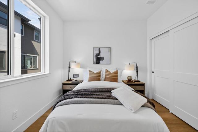 955 Woodside Road, Redwood City CA: https://media.crmls.org/mediaz/af6572b3-a8e1-4c14-97a7-f1c22e95a7d1.jpg