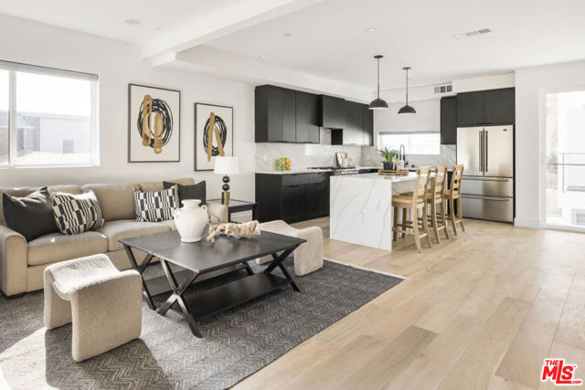 6849 N Figueroa Street, Los Angeles CA: https://media.crmls.org/mediaz/af6579b6-2b4d-45e6-a25d-dad553002072.jpg