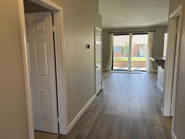 Image 4 of 56 For 76915 Turendot Street
