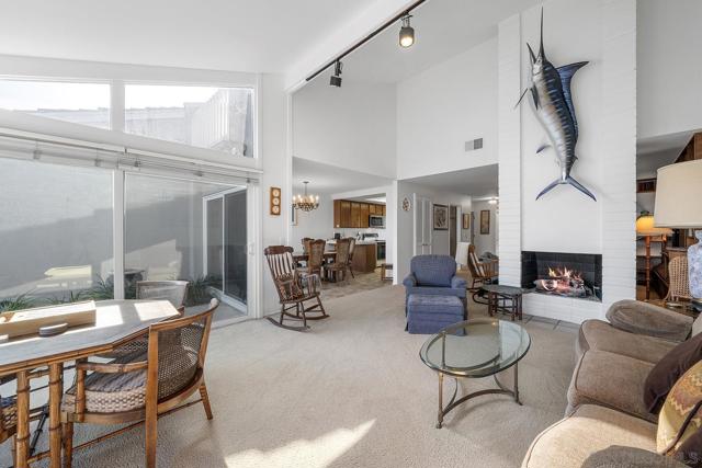 85 Catspaw Cpe, Coronado CA: https://media.crmls.org/mediaz/af66f329-aa78-4048-8bc1-61e683d5bdb1.jpg