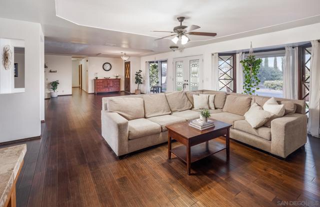 17665 Highway 67, Ramona CA: https://media.crmls.org/mediaz/af686a0b-e9bb-4706-8aa2-9fbeac1d5138.jpg
