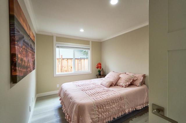 470 Holly Way, Milpitas CA: https://media.crmls.org/mediaz/af690942-c171-41b6-8a0c-9438c8f1487e.jpg