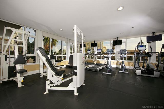 Image 28 of 29 For 700 Harbor  1506