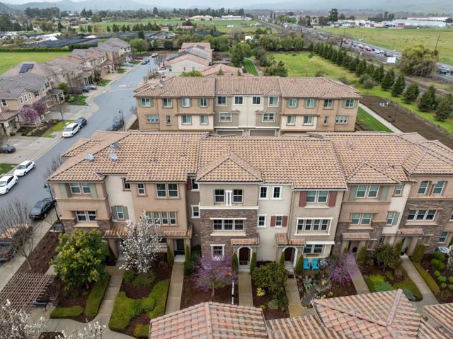 30 Cumin Lane, Morgan Hill CA: https://media.crmls.org/mediaz/af6a7941-3de3-4392-b7ce-0a600ec04345.jpg