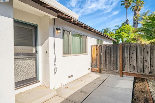 8629 Beverly Lane, Dublin CA: https://media.crmls.org/mediaz/af6abe7e-1790-4a94-a510-6e3b4a444a97.jpg