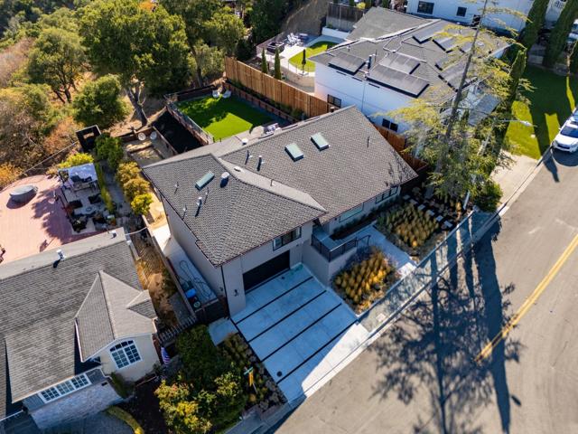 190 Loma Road, San Carlos CA: https://media.crmls.org/mediaz/af6aec67-1af9-4cb9-8d20-bc06dbdd09ed.jpg