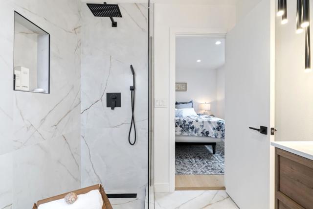 5540 Michigan Boulevard, Concord CA: https://media.crmls.org/mediaz/af6afe67-251d-464a-a5da-0a32ca4b8f6a.jpg