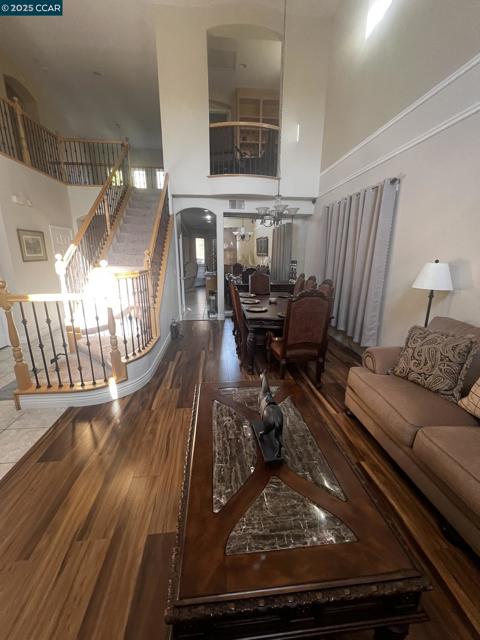 4045 Galenez Way, Antioch CA: https://media.crmls.org/mediaz/af6b6b41-e79d-4a15-af5e-694bcc1cd982.jpg