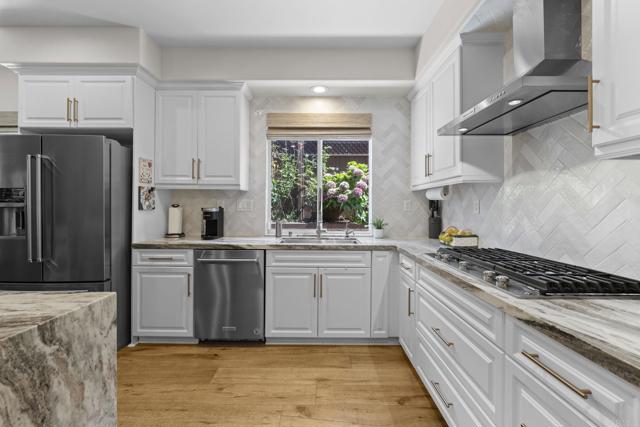 3461 Rich Field Drive, Carlsbad CA: https://media.crmls.org/mediaz/af6baade-8f9e-4236-810d-966ef3542c6c.jpg