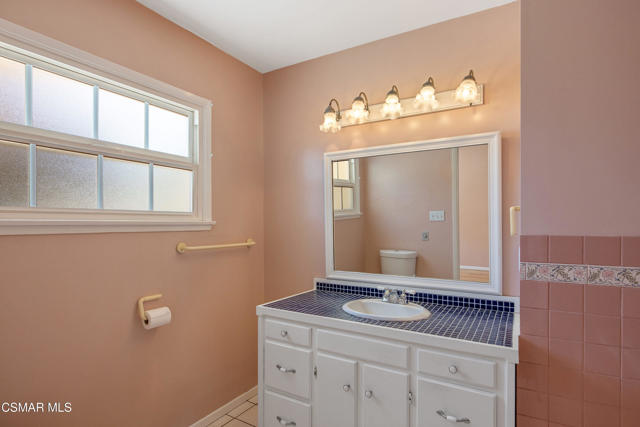 17335 Burton Street, Northridge CA: https://media.crmls.org/mediaz/af6cb9a8-a53b-411b-860d-cf4384569464.jpg