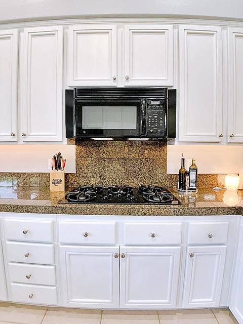 45120 Eagle Crest Court, Indio CA: https://media.crmls.org/mediaz/af6d93ff-b042-4203-9f7b-1290bbe2d032.jpg