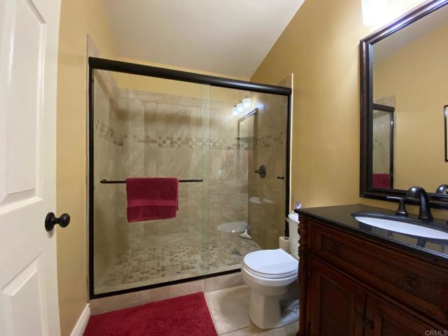 11851 Riverside Dr, Lakeside CA: https://media.crmls.org/mediaz/af6ec96b-8a10-4f90-b3e8-daf2484fbf38.jpg