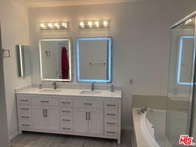 9009 S Calvin Way, Inglewood CA: https://media.crmls.org/mediaz/af715d77-6254-4be3-9118-a4eb7c7cb48b.jpg