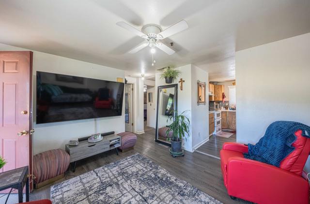 11521 Hidden Hills Road, Carmel Valley CA: https://media.crmls.org/mediaz/af71b0f4-29c3-4166-9a95-49d98ae2a707.jpg