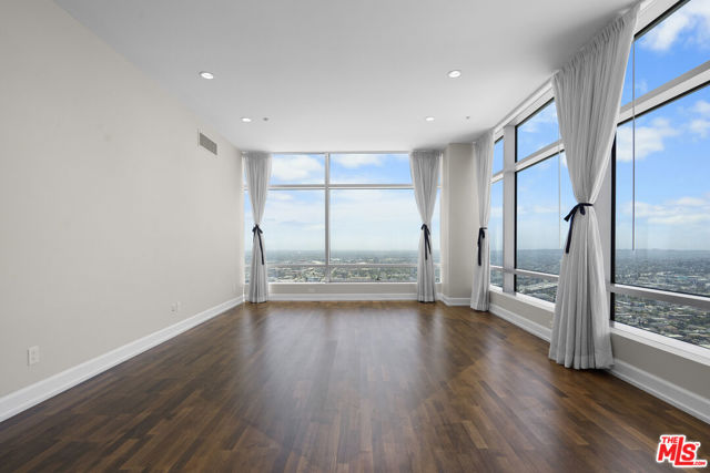 900 W Olympic Boulevard, Los Angeles CA: https://media.crmls.org/mediaz/af722fde-3acd-4d81-b8b0-69e751bcc472.jpg