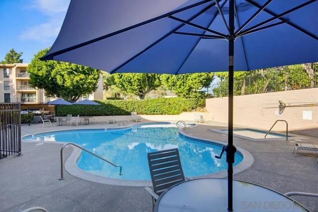 7858 Cowles Mountain Ct, San Diego CA: https://media.crmls.org/mediaz/af723a10-4f42-4aea-8148-80626ad5704e.jpg