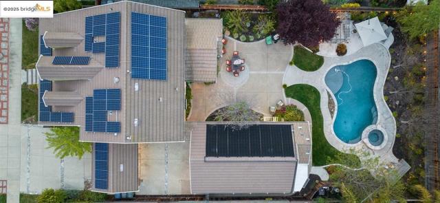 1164 Lexington Way, Livermore CA: https://media.crmls.org/mediaz/af727a54-6918-4e79-a2ee-bea03813941a.jpg
