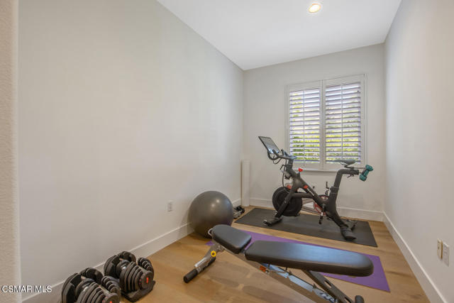 1615 Vista Oaks Way, Westlake Village CA: https://media.crmls.org/mediaz/af72ddb9-6d0b-4293-8630-05199f8c72ac.jpg