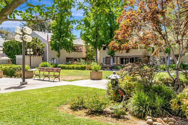 449 Alberto Way, Los Gatos CA: https://media.crmls.org/mediaz/af732a8c-8365-4007-bb55-e7792f84717e.jpg