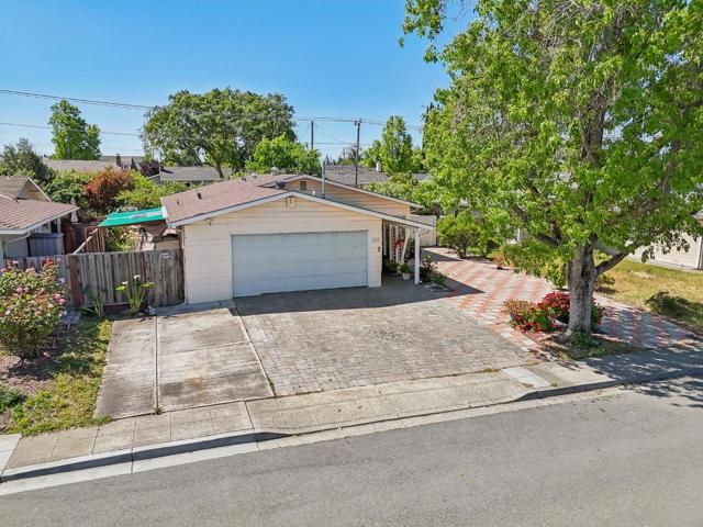 1672 Edsel Drive, Milpitas CA: https://media.crmls.org/mediaz/af73da17-9a3c-4a66-9f4b-98f6b4c4335b.jpg