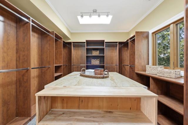 711 W California Way, Redwood City CA: https://media.crmls.org/mediaz/af743ffb-8fde-4688-802d-1c0ec8e6cab7.jpg