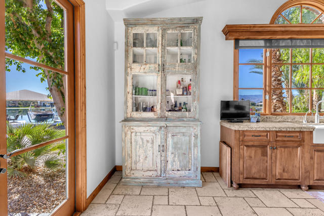 Image 21 of 56 For 83073 Shore Drive