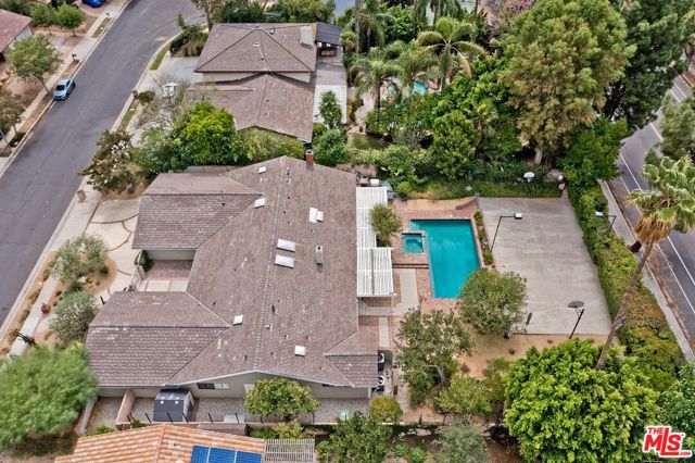 9747 Babbitt Avenue photo 5
