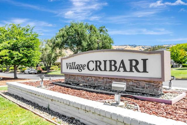 5173 Cribari, San Jose CA: https://media.crmls.org/mediaz/af75ca7e-6434-4ff8-be80-c877fc15276c.jpg