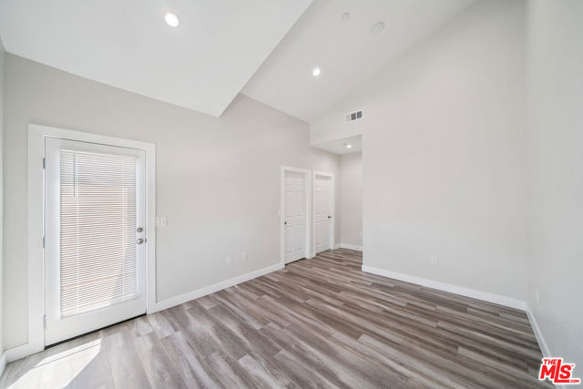 1121 Browning Boulevard, Los Angeles CA: https://media.crmls.org/mediaz/af7619cd-a274-4463-8a53-85df5e917431.jpg