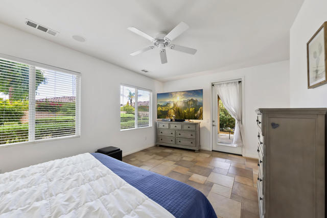 82126 Travolta Ave Avenue, Indio CA: https://media.crmls.org/mediaz/af762b6f-1029-4106-a3ab-7967826c4e54.jpg