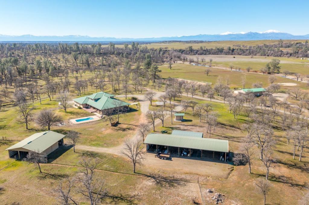 6550 Cottage Hill Drive, Anderson, CA 96007