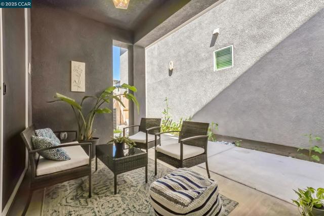 2940 wheat grass street, Sacramento CA: https://media.crmls.org/mediaz/af77f88a-b47b-49b7-8a34-4eb50a813463.jpg
