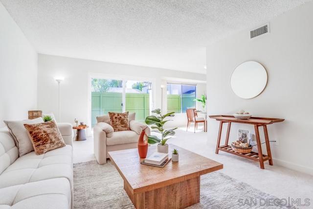 5450 Kiowa Dr, La Mesa CA: https://media.crmls.org/mediaz/af781cc9-0243-49c7-bcc7-36feb4979992.jpg