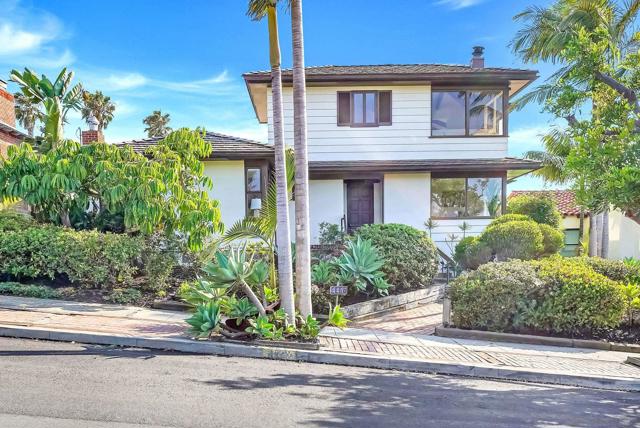 4427 Osprey St, San Diego CA: https://media.crmls.org/mediaz/af785158-b58d-4104-8aec-6cc5a73936ac.jpg