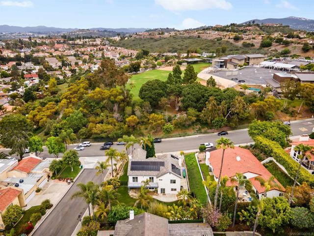 6823 Corintia St, Carlsbad CA: https://media.crmls.org/mediaz/af78b5da-adae-4f5a-9102-b5f41c194fc8.jpg