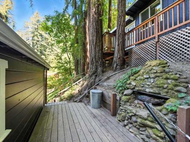 9540 E Zayante Road, Felton CA: https://media.crmls.org/mediaz/af79102a-d519-478f-af50-9d9ffad4eb5b.jpg