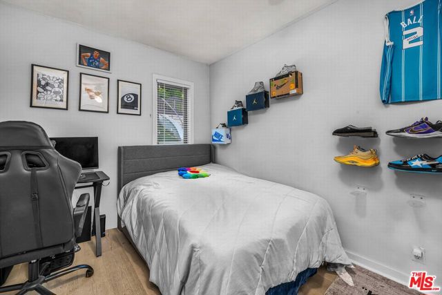 10321 Rochester Avenue, Los Angeles CA: https://media.crmls.org/mediaz/af793455-004d-49d0-ab08-fdd24fcb3545.jpg