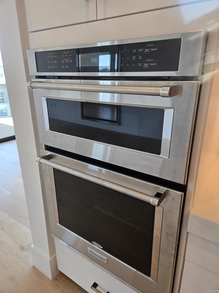 8337 Distinctive Drive - photo 10