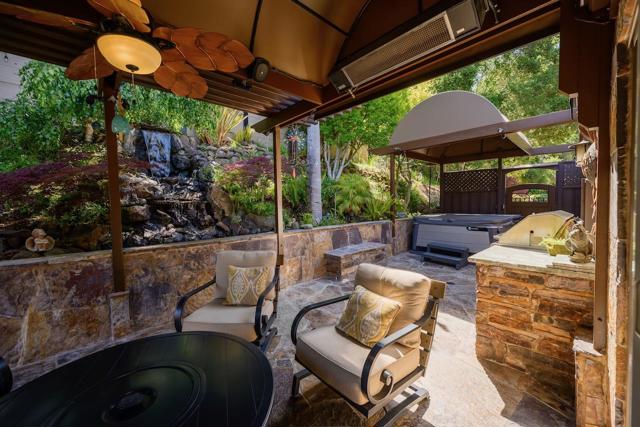 307 Sidesaddle Circle, Scotts Valley CA: https://media.crmls.org/mediaz/af7b21a4-2b8d-4551-94d6-1a27cc59a391.jpg