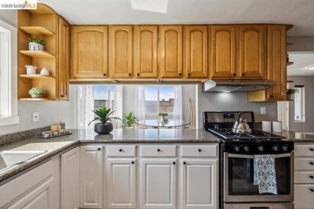 Image 7 of 37 For 1516 Merced St