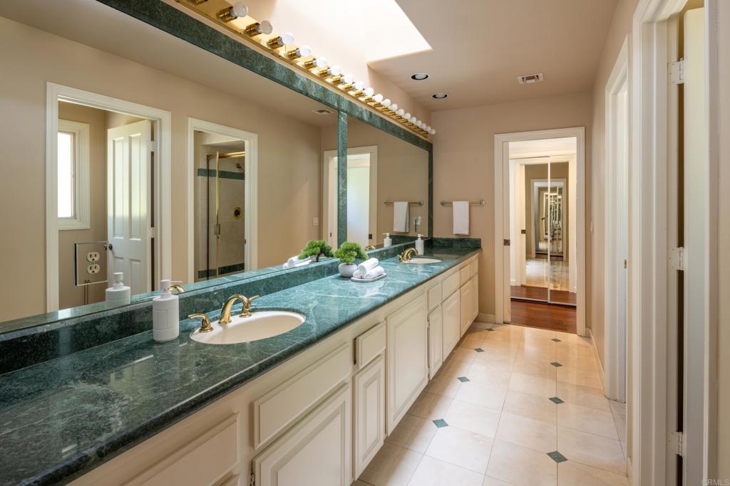 18714 Bernardo Trails Drive - photo 17