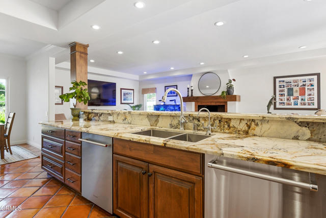 Detail Gallery Image 20 of 75 For 2296 Applewood Ln, Camarillo,  CA 93012 - 5 Beds | 4/1 Baths