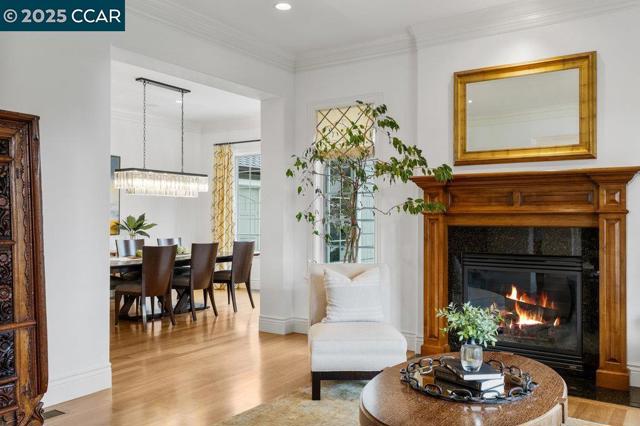 21 Meadow Lake Dr, Danville CA: https://media.crmls.org/mediaz/af7b53a1-02b8-4241-9e03-a48c4ac80f30.jpg