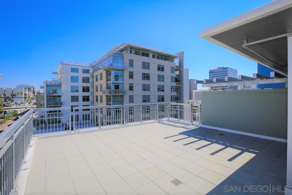 1580 Union St - photo 3
