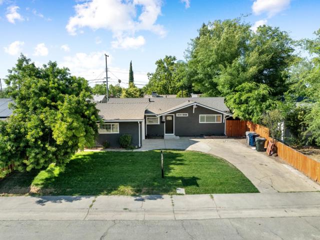2621 Wood Violet Way, Sacramento CA: https://media.crmls.org/mediaz/af7b82e3-ce43-463d-be1f-919bf1d30acb.jpg