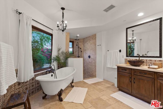 Image 18 of 44 For 2489 Tuscany Heights Drive