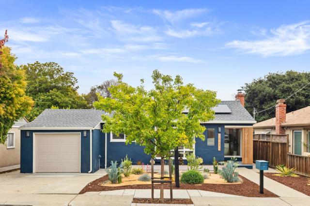 21476 Orange Avenue, Castro Valley CA: https://media.crmls.org/mediaz/af7c7dae-d3bf-4cc0-a9e5-27fdd6efc425.jpg