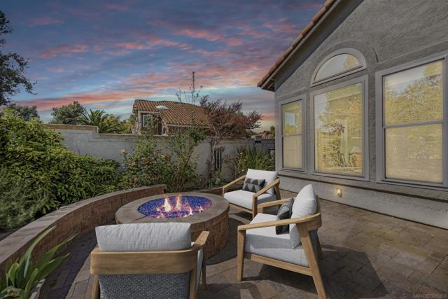 1205 Masterpiece Dr, Oceanside CA: https://media.crmls.org/mediaz/af7c8ecf-ae3d-464c-bc9e-8f3679f72280.jpg