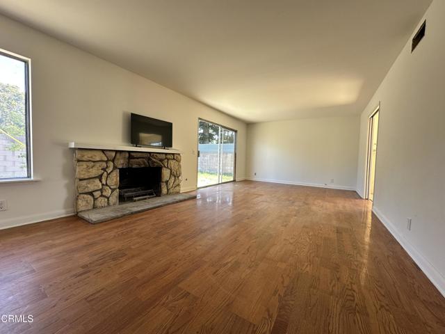 6368 Hunter Street, Ventura CA: https://media.crmls.org/mediaz/af7cd3c0-915b-46c2-b072-00bfdfa897a3.jpg