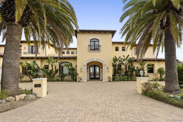 18233 Via Ambiente, Rancho Santa Fe CA: https://media.crmls.org/mediaz/af7df002-7b1c-4cc1-8e5f-c6b7193d0191.jpg